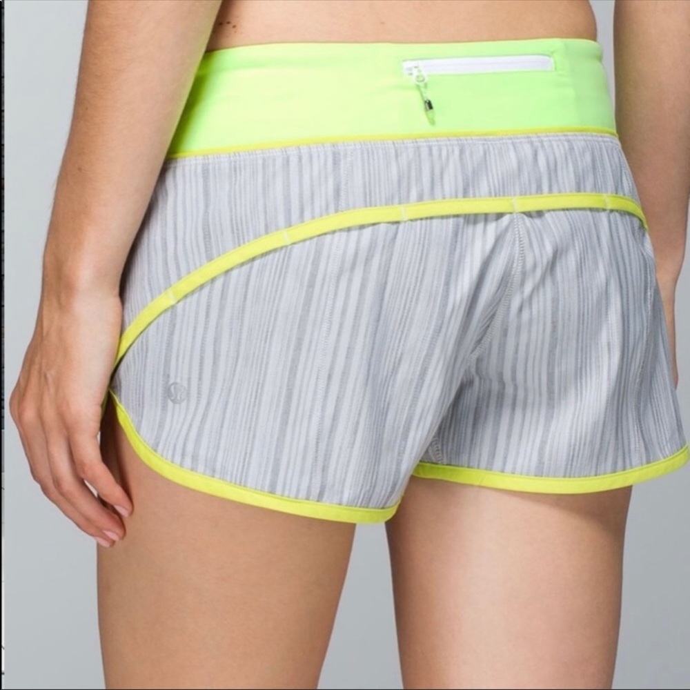 Lululemon Run: Speed Short 2 way stretch size 4